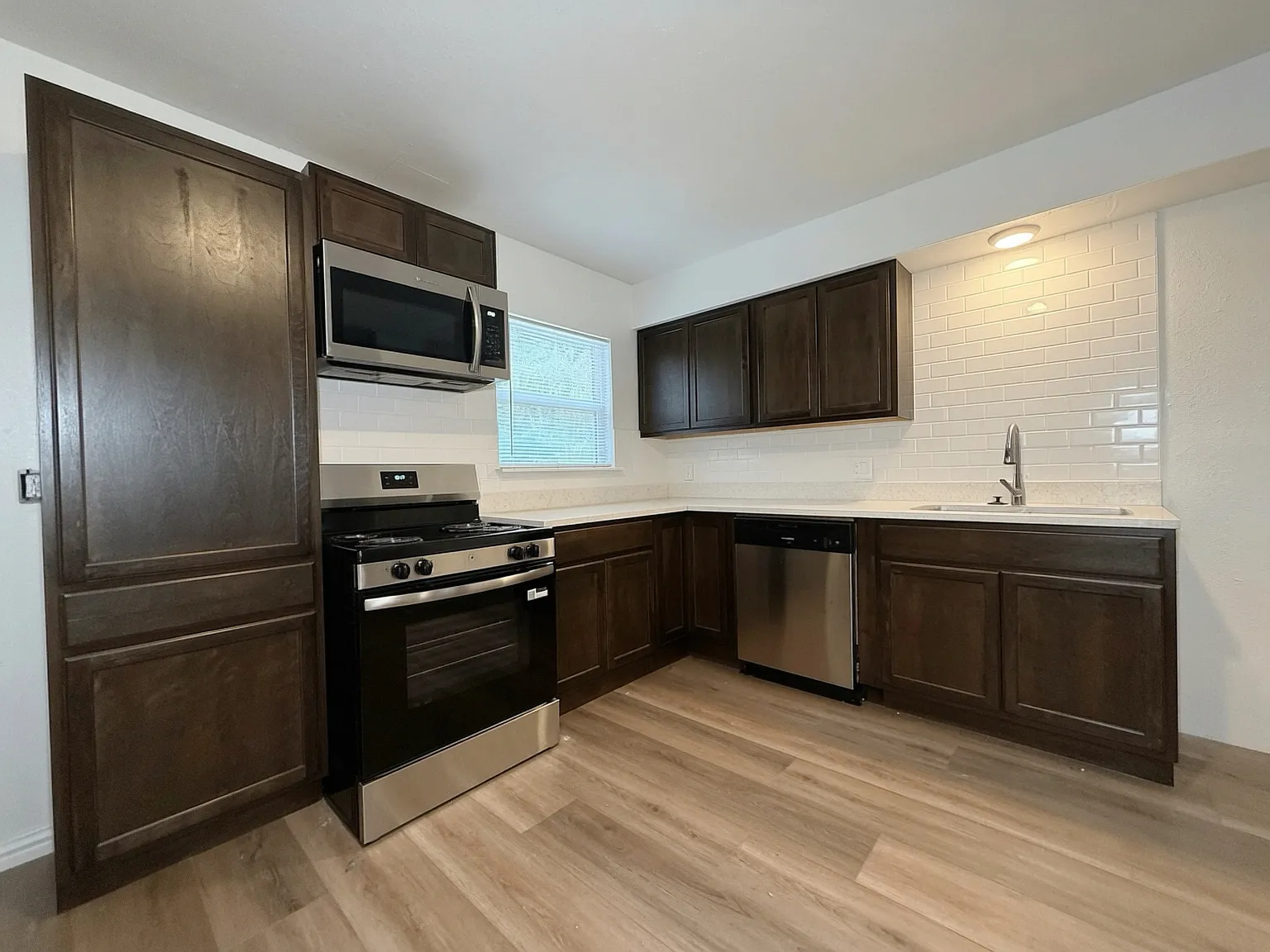 1108 Park Dr - 1 — Photo 4