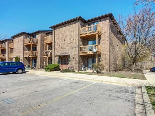 2260 Abbeywood Dr APT D, Lisle, IL 60532