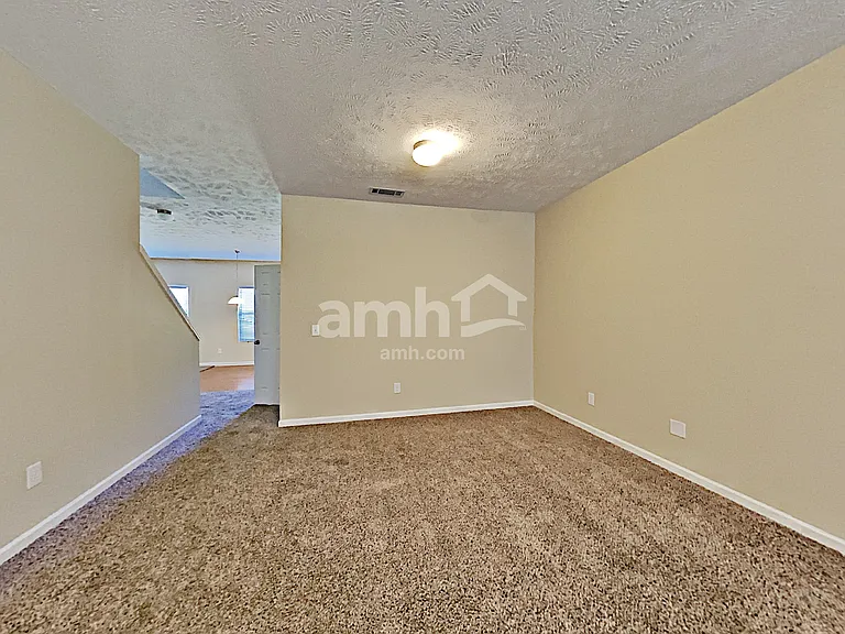 369 Owl Dr — Photo 5