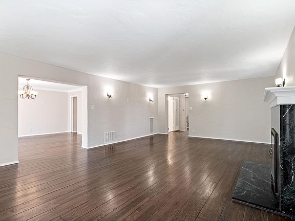 5th image of 317 N Mansfield Ave #0b60638da
