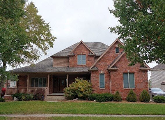 1st image of 1106 E Cambridge Dr