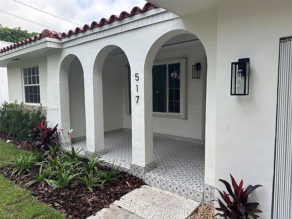 3rd image of 517 Navarre Ave #0
