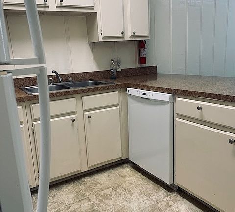 5th image of 1117A Bordeaux St #1117A