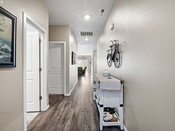 4th image of 2779 Fenya St