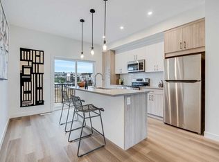 200 E Southridge Dr #1305, Okotoks, AB T1S0N8