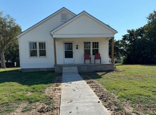 304 N Main St, Stafford, KS 67578