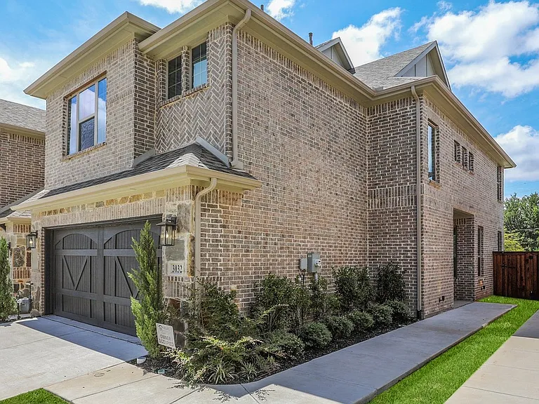 3032 Galveston St — Photo 3
