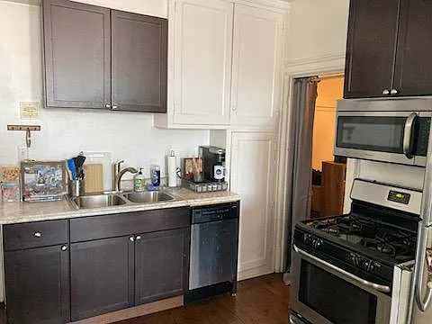 2219 N Seeley Ave #3R — Photo 3