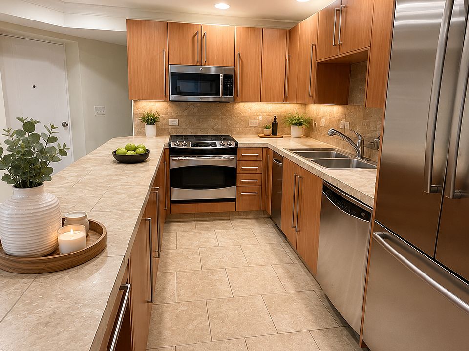 1st image of 51 E Bellevue Pl #Gn
