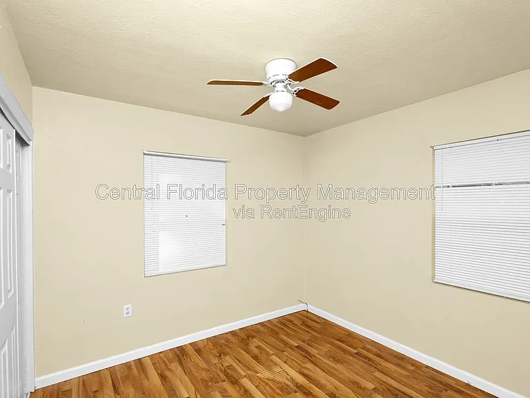 226 S Hill Ave — Photo 9