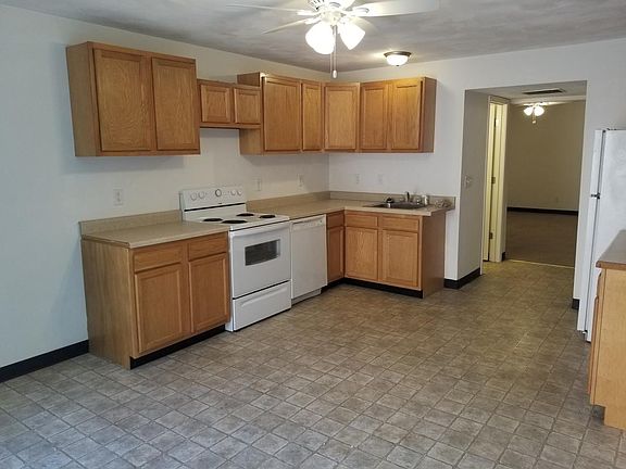 5th image of 209 W Saint Louis St APT 3