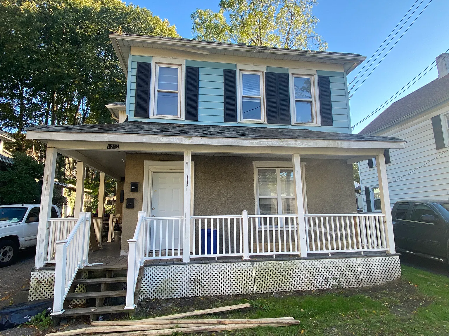 3 bed, $1,400 — Photo 1