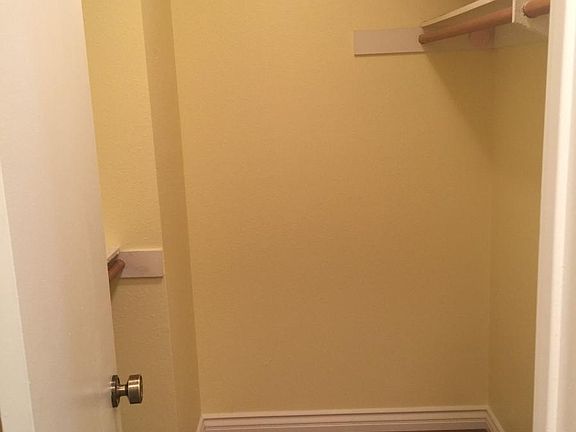 Walk in Closet