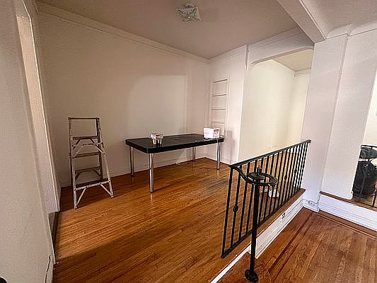 3rd image of 67-70 Yellowstone Blvd #2Y