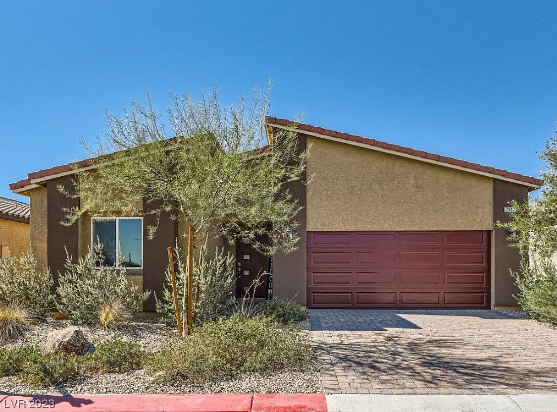 7917 Mazarine St — Photo 1