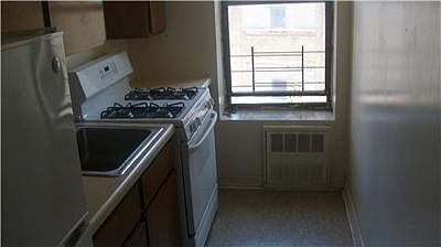 3rd image of 36 Convent Ave APT 16