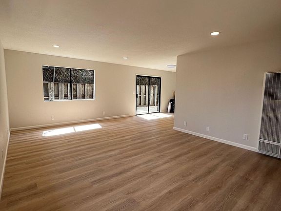 2nd image of 871 Toro St #3