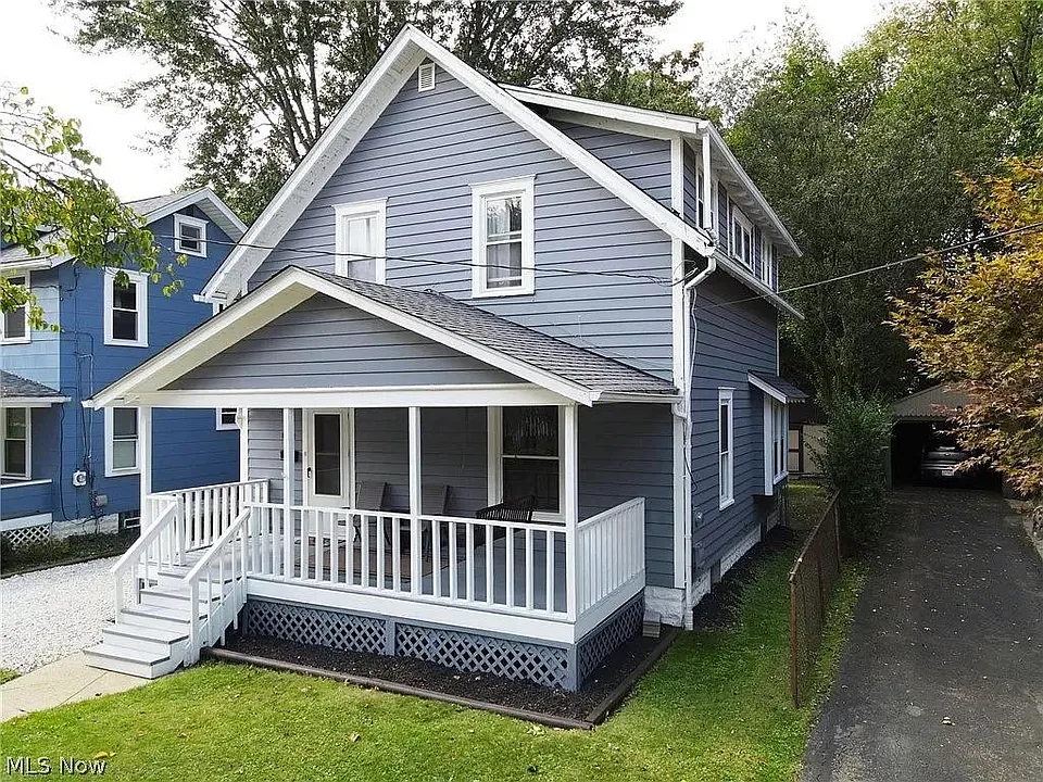 1234 Sawyer Ave