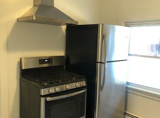 169 Neal St APT 5, Portland, ME 04102
