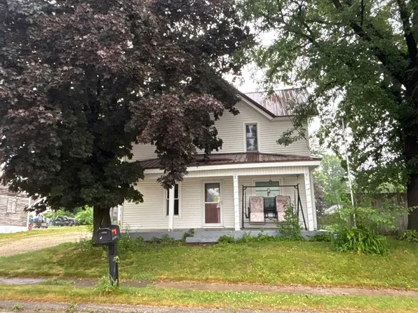 201 S Locust Ave, Prairieburg, IA 52219