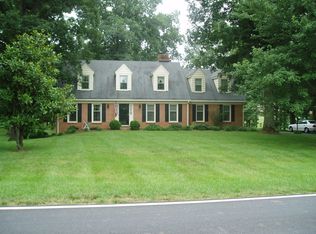 102 Hitching Post Ln, Forest, VA 24551