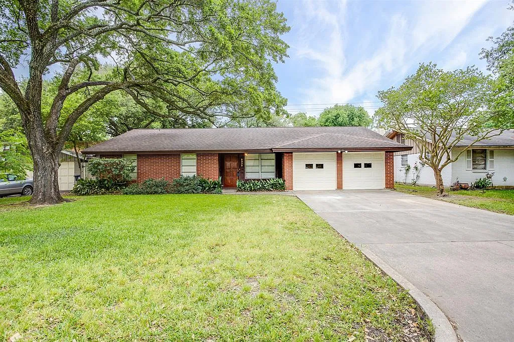 3 bed, 1544 sqft, $2,000 — Photo 1