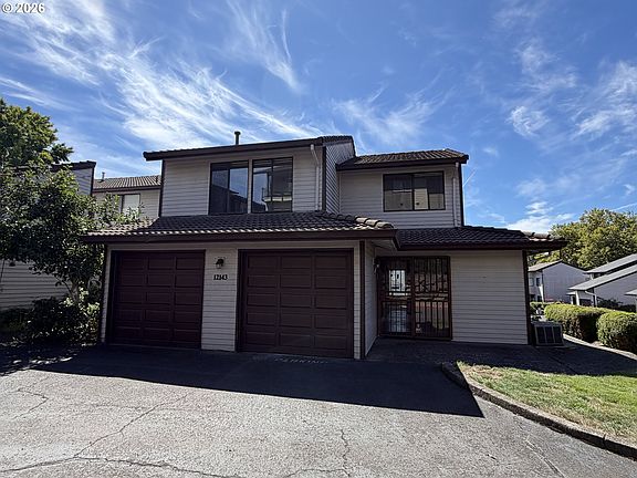 2nd image of 12143 SE 104th Ct