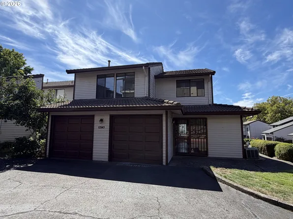 12143 SE 104th Ct, Happy Valley, OR 97086