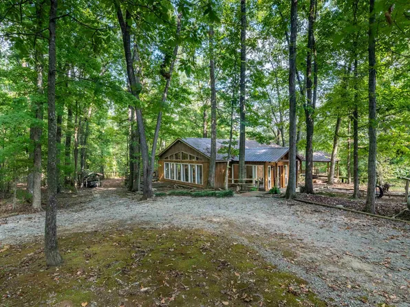 180 Freeman Rd, Danville, AL 35619