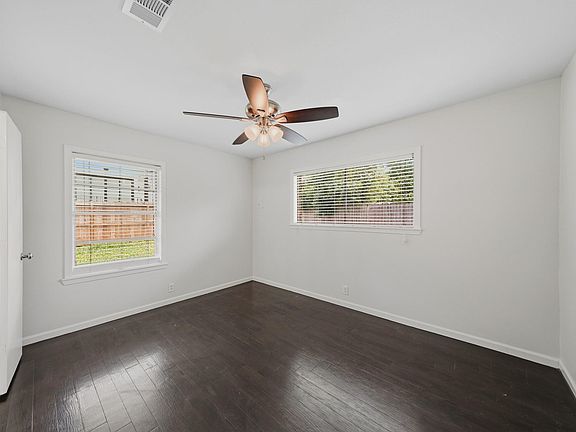 5th image of 2206 Ansbury Dr
