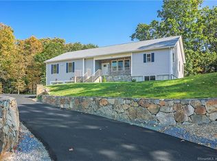 19 Coventry Pl, Norwalk, CT 06854