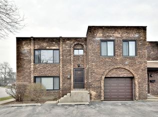 379 E Rimini Ct, Palatine, IL 60067