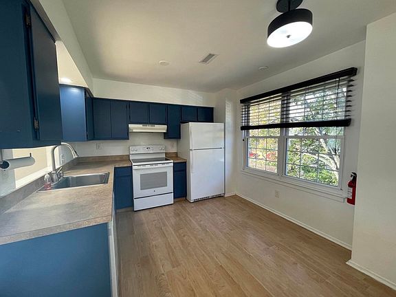 4th image of 19 Waterview Dr #19