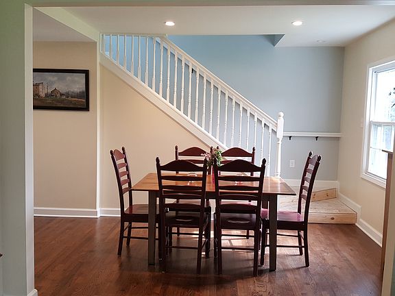 5th image of 28219 Cooke St