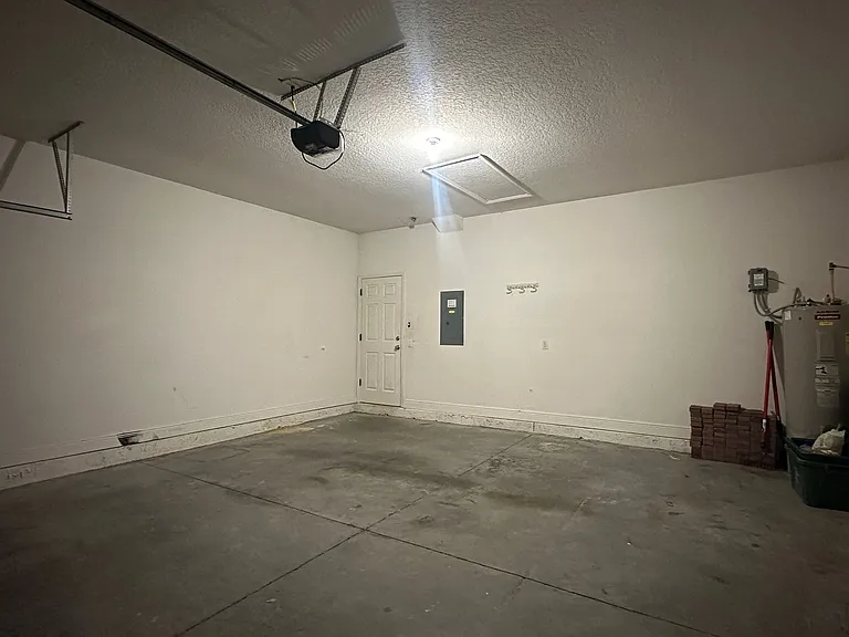 418 Brentwood Club Cv — Photo 15