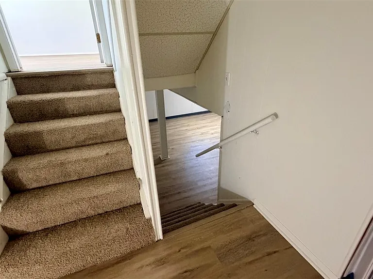 3812 Louisa St — Photo 13