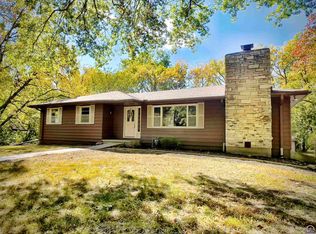 5949 NW Westbrooke Dr, Topeka, KS 66617