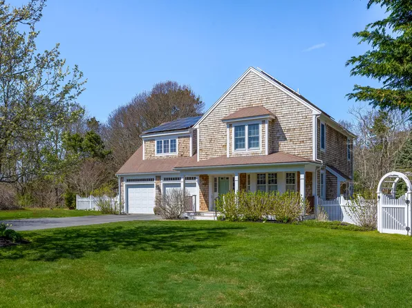 24 Chesley Road, Marstons Mills, MA 02648