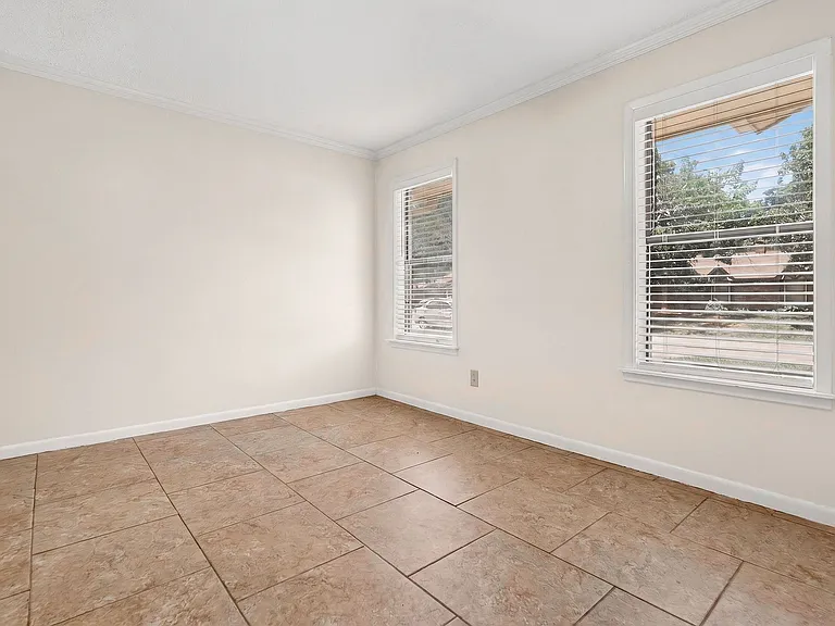2614 Spicewood Ct — Photo 14