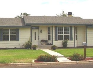 810 SW Avenue B, Seminole, TX 79360