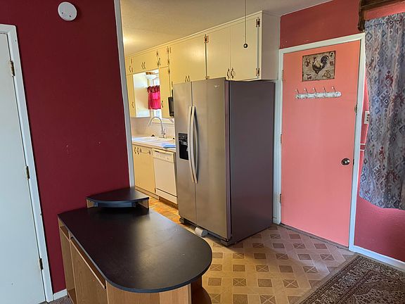 4th image of 645 S Grain St
