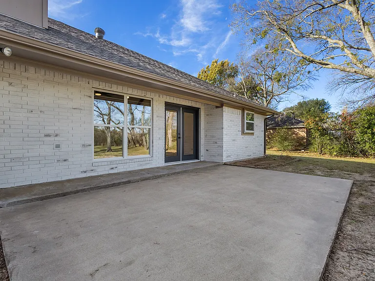 170 N Meadowbrook Dr — Photo 30