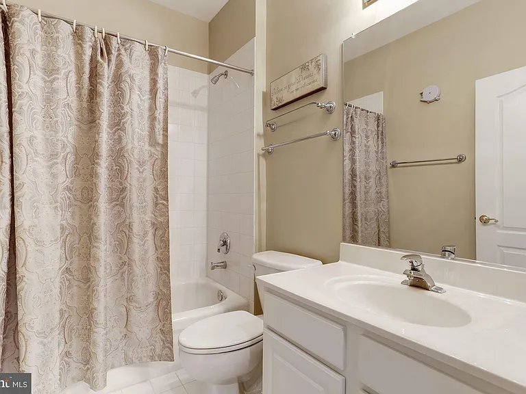 5237 Bessley Pl — Photo 24