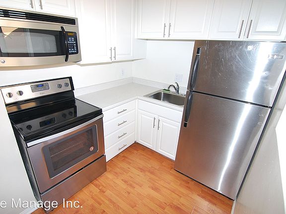 5th image of 140 Linden Ave APT 714