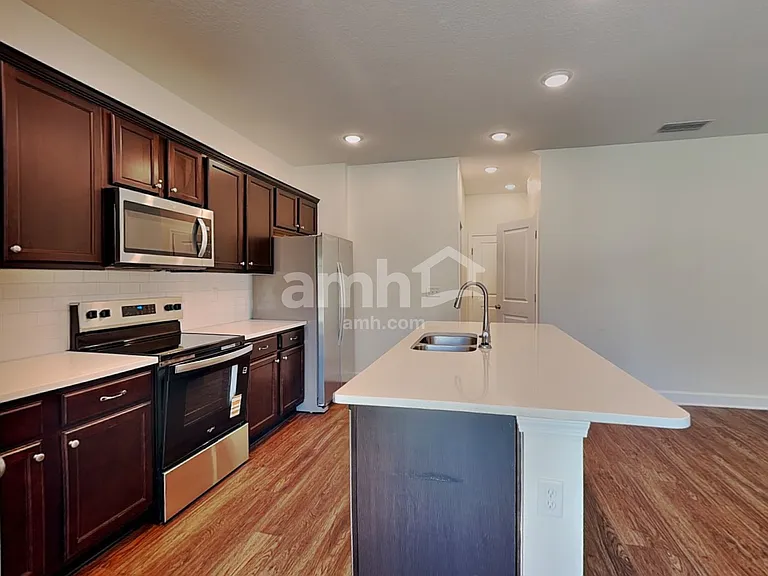 12295 Sapp Rd — Photo 3