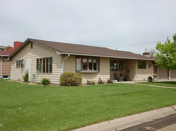 221 5th Ave SE, Sidney, MT 59270
