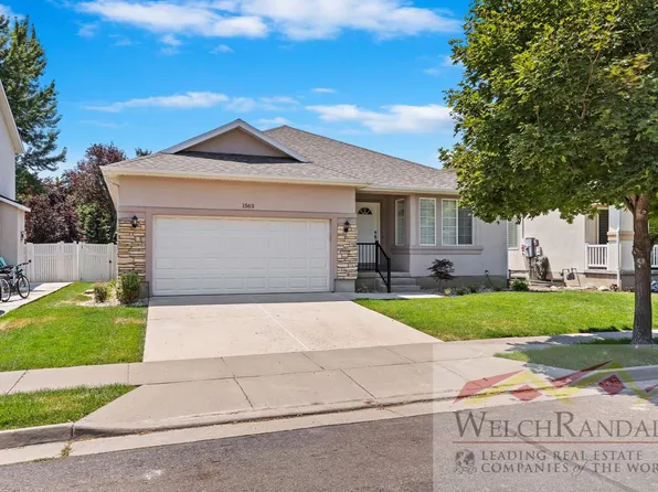 1563 Oakridge Park Dr, Farmington, UT 84025