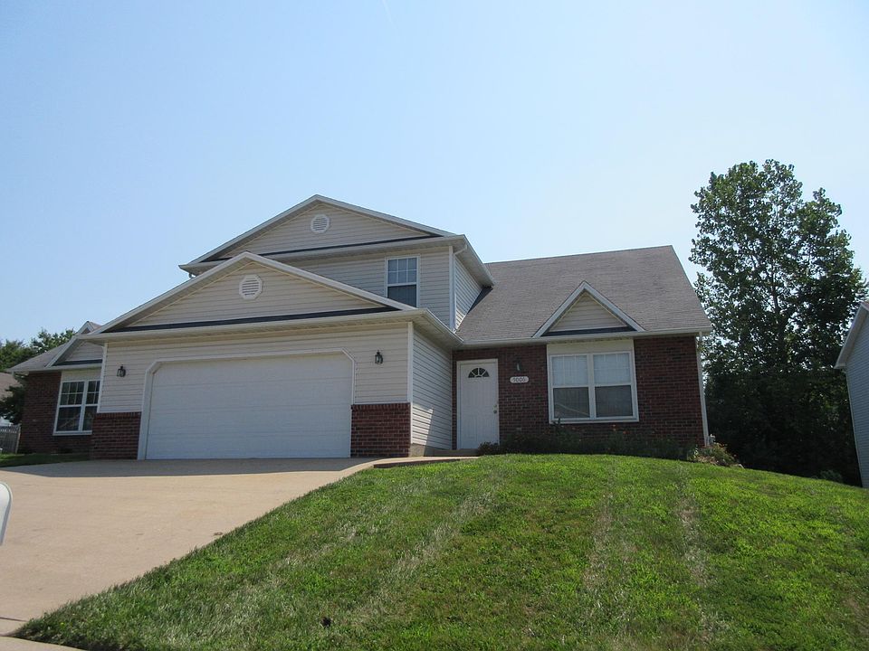 1st image of 5004 Carrieridge Dr