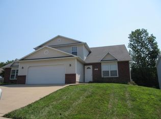 5004 Carrieridge Dr, Columbia, MO 65203