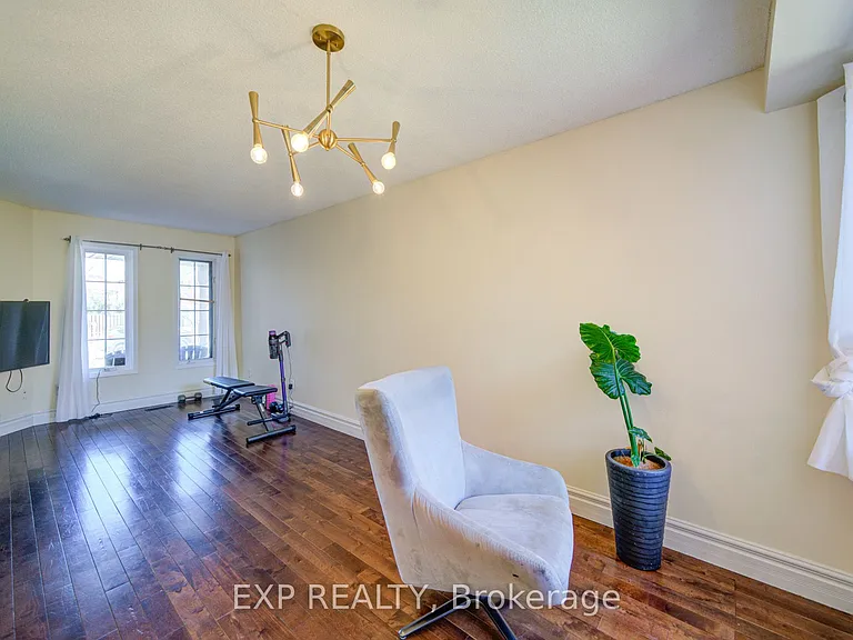 3824 Allcroft Rd — Photo 4